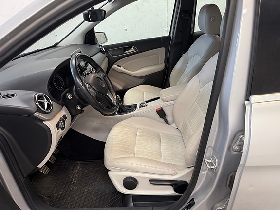 Mercedes-Benz B180 9 of 18