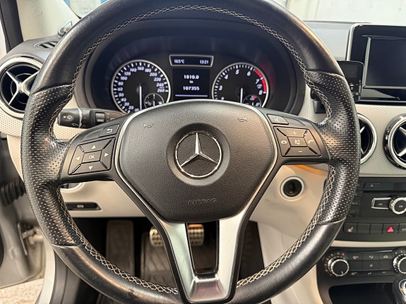 Mercedes-Benz B180 13 of 18