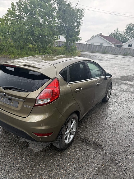 Ford Fiesta 5 of 5