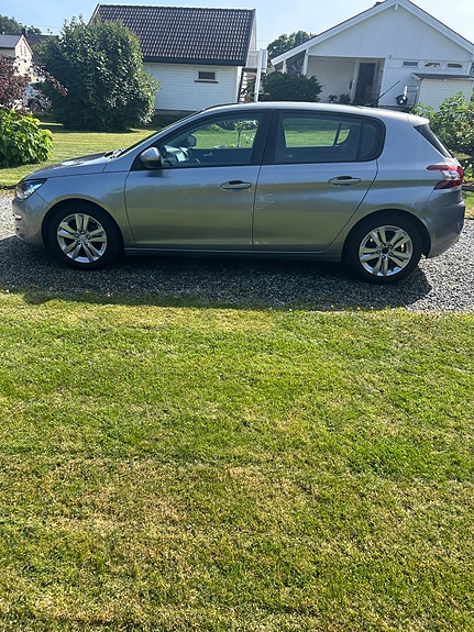 Peugeot 308 6 of 16