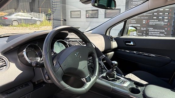 Peugeot 3008 7 of 30
