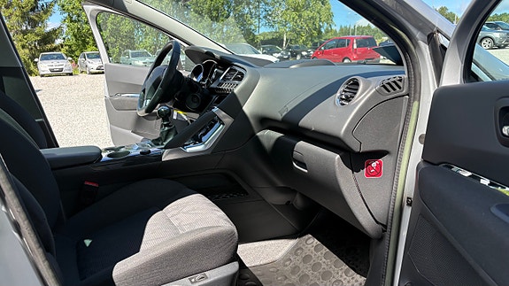 Peugeot 3008 8 of 30