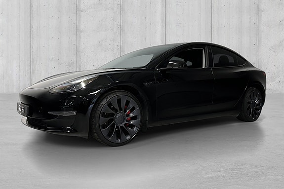Tesla Model 3 3 of 5