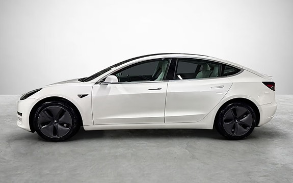 Tesla Model 3 2 of 5