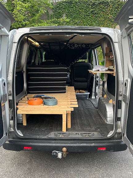 Nissan NV200 5 of 5