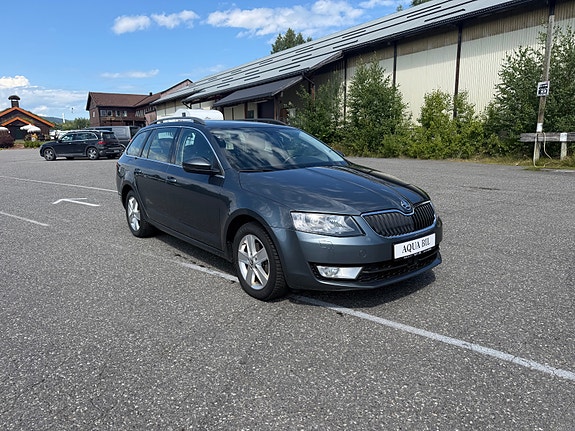 Skoda Octavia 2 of 17