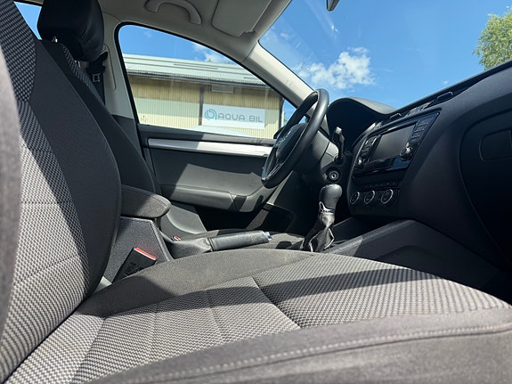 Skoda Octavia 11 of 17