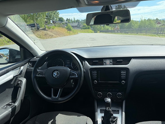 Skoda Octavia 13 of 17