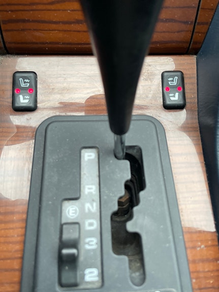 Mercedes-Benz 300 E 15 of 15