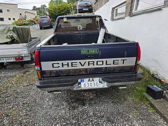 Chevrolet C2500 3 of 5