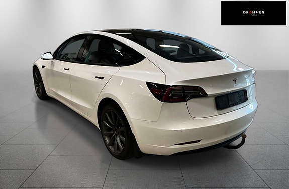 Tesla Model 3 4 of 5