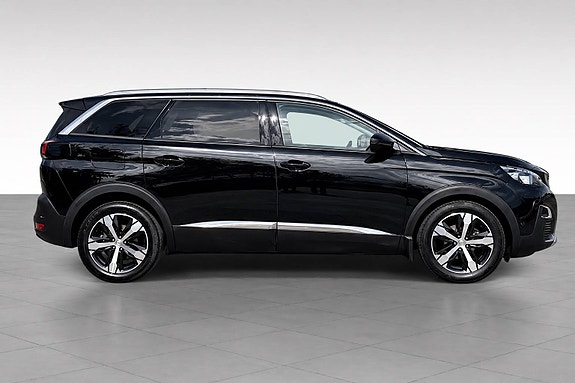 Peugeot 5008 4 of 5