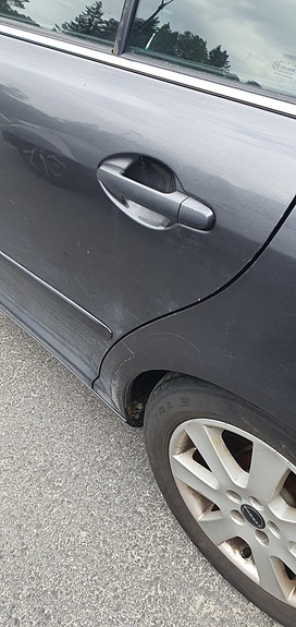 Toyota Avensis 4 of 5