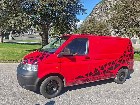 Volkswagen Transporter 2 of 8