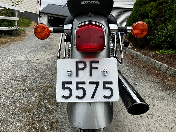 Honda VT 125 Shadow 7 of 16