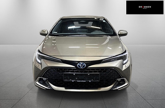 Toyota Corolla 2 of 5