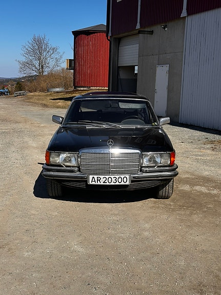 Mercedes-Benz 280 S 1973 photo 2