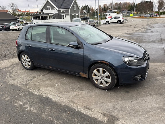 Volkswagen Golf VI 2 of 5