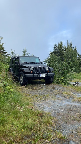 Jeep Wrangler 2 of 5