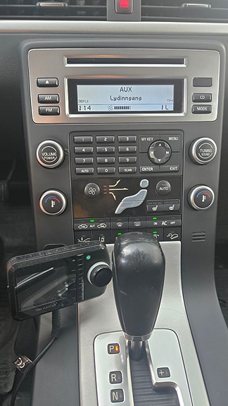 Volvo XC70 13 of 30