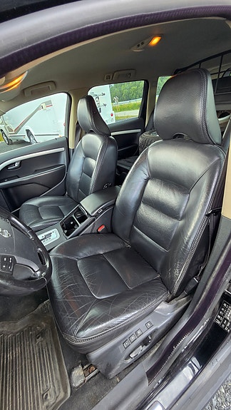 Volvo XC70 10 of 30