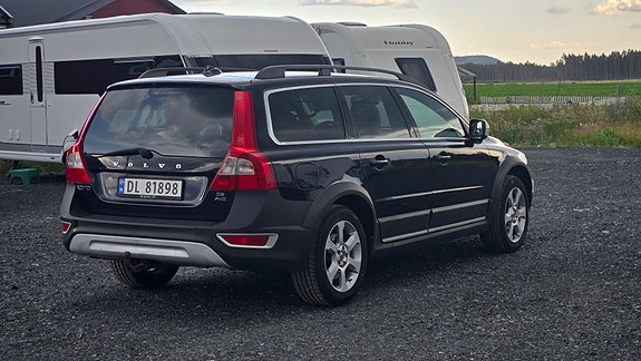 Volvo XC70 3 of 5