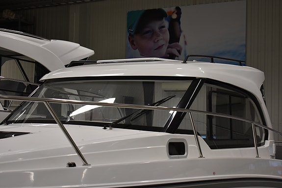 Beneteau Antares 8 V2 m/Suzuki DF200APX – spar kr 265.000,- 2 of 5