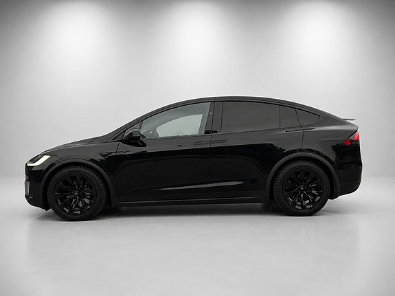 Tesla Model X 2 of 5