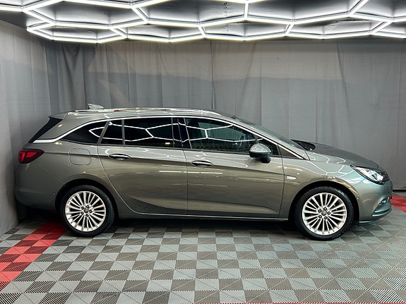 Opel Astra 3 of 5
