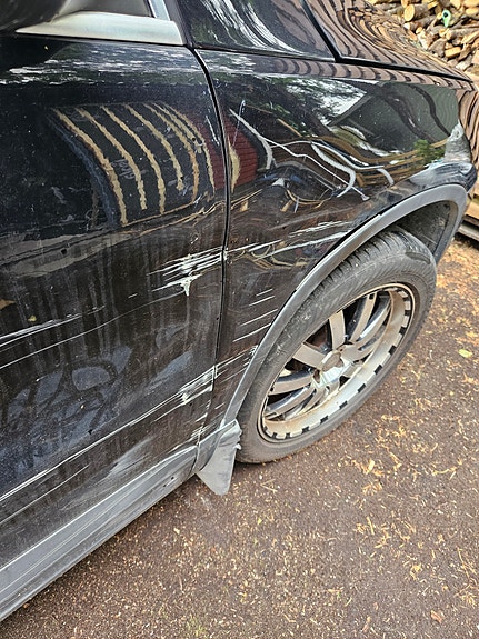 Volkswagen Tiguan 6 of 12