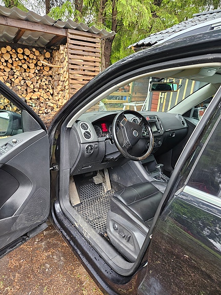Volkswagen Tiguan 10 of 12