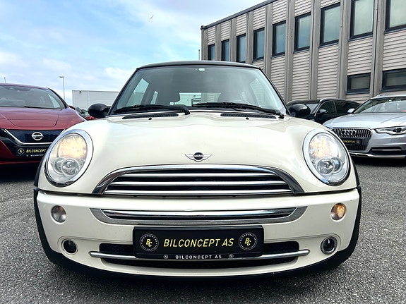 MINI Cooper 3 of 5
