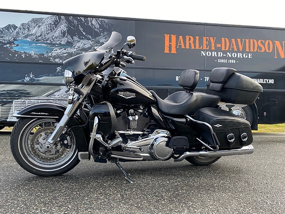 Harley-Davidson FLHRC Road King Classic 5 of 5