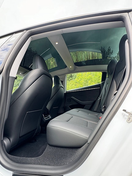 Tesla Model 3 14 of 18