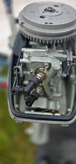 10 fot jolle med Suzuki 6 hk. Motor med Tyssehenger 8 of 10