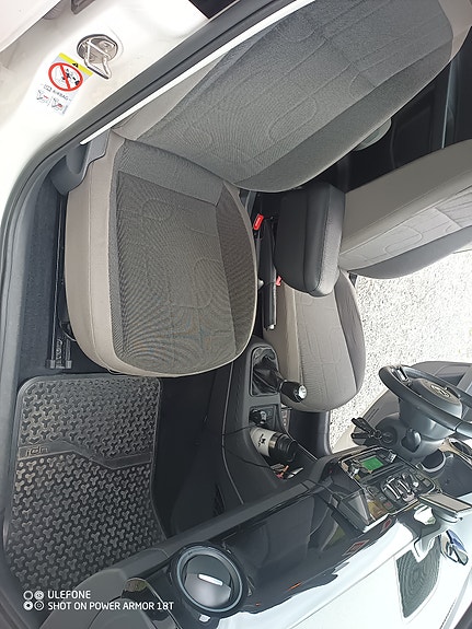 Volkswagen UP! 18 of 27
