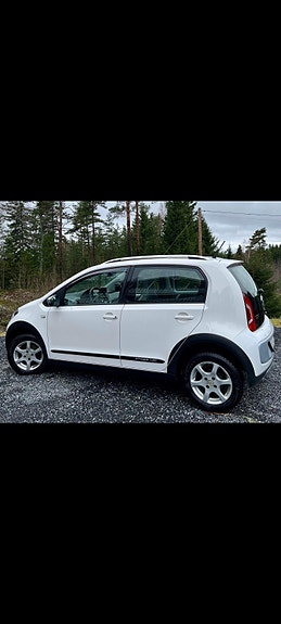 Volkswagen UP! 9 of 27