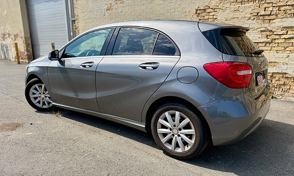 Mercedes-Benz A180 8 of 18