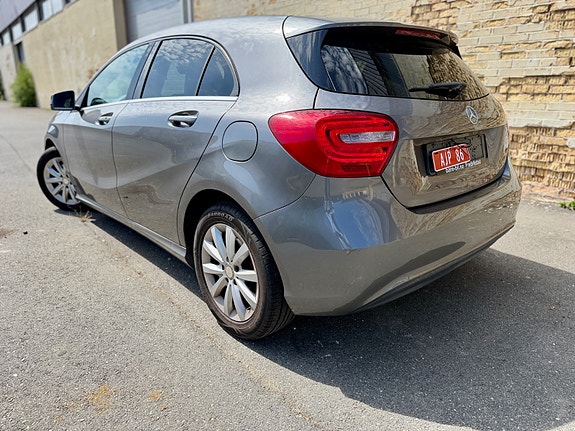 Mercedes-Benz A180 6 of 18