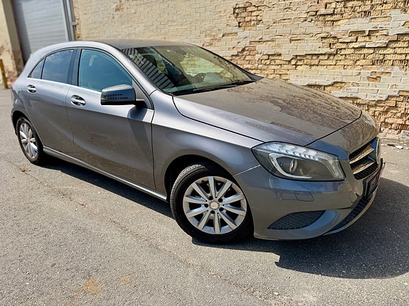 Mercedes-Benz A-Klasse 4 of 5