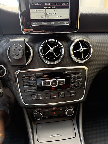 Mercedes-Benz A180 15 of 18