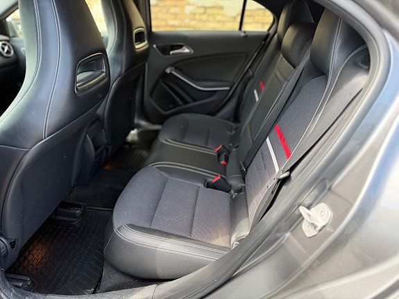 Mercedes-Benz A180 13 of 18