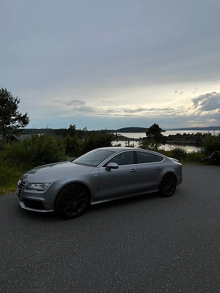 Audi A7 2 of 5