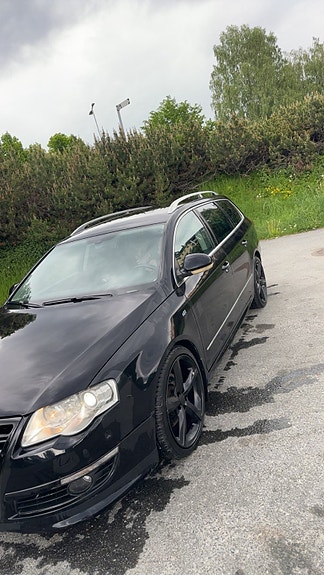 Volkswagen Passat 2 of 5