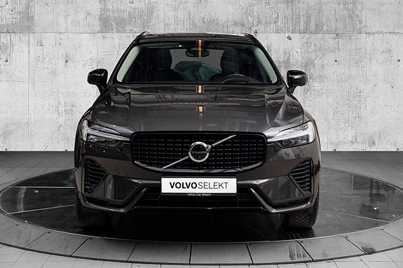 Volvo XC60 4 of 26