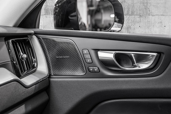 Volvo XC60 22 of 26