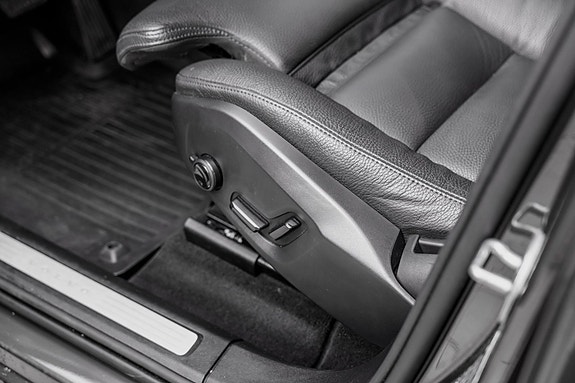 Volvo XC60 13 of 26