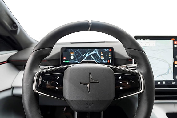 Polestar 4 12 of 23