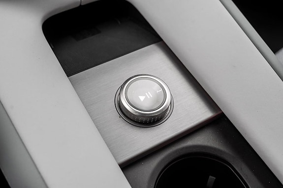 Polestar 4 18 of 23