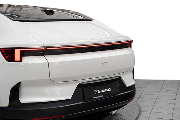 Polestar 4 7 of 23